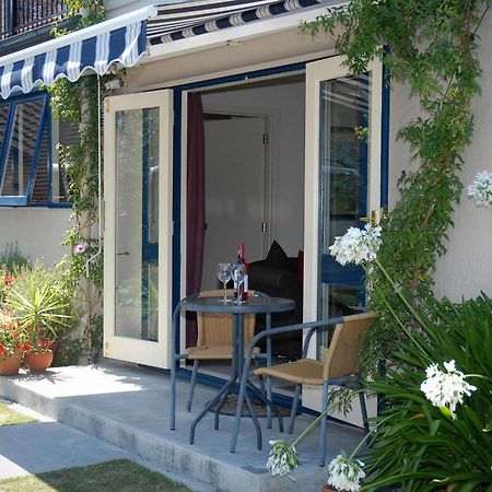 The Village Apartment, Just Steps To The Village Shops, Bars And Restaurants Havelock North Eksteriør billede